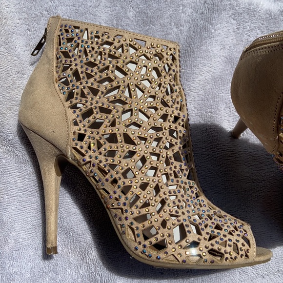 Zigisoho rhinestone booties 7.5, 4 in heels - Picture 2 of 5
